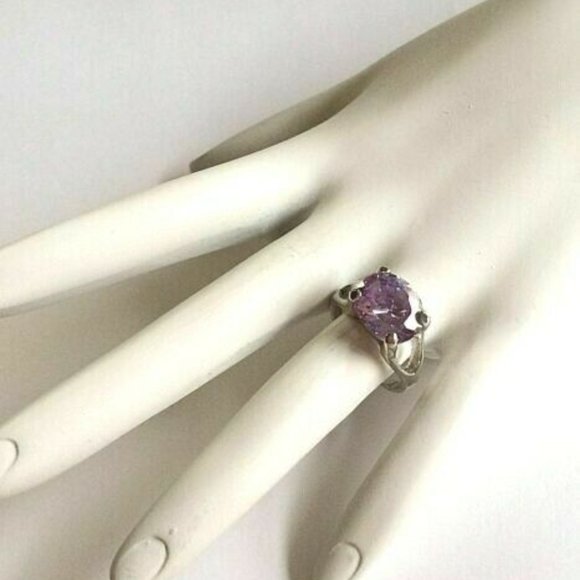 Amethyst Ring Size 7 Lavender Purple Cubic Zirconia Simulated Silver Plated - Picture 2 of 10